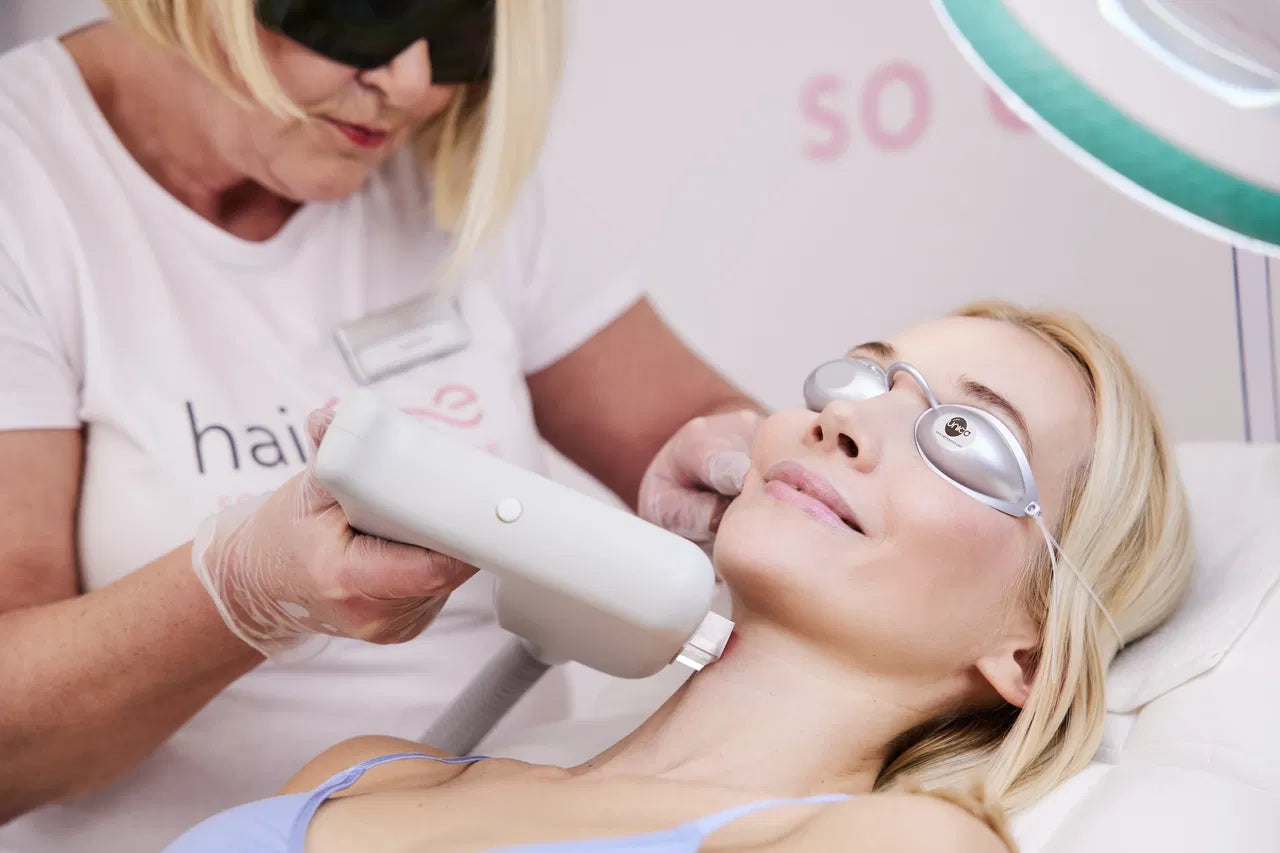 Hairfree – Dauerhafte Haarentfernung für hormonell bedingten Haarwuchs